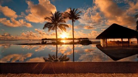 Serene Sunset Reflection in the Maldives wallpaper