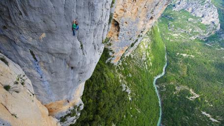 Epic Rock Climbing Adventure in Scenic Cliffscape wallpaper