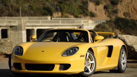 Porsche Carrera GT in Bright Yellow Shine wallpaper