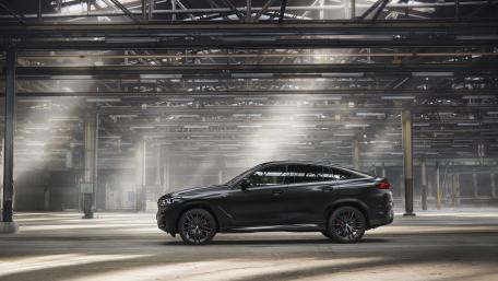 Sleek Elegance of the BMW X5 in 8K Quality wallpaper