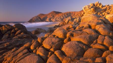 Shore of the Cabo San Lucas wallpaper