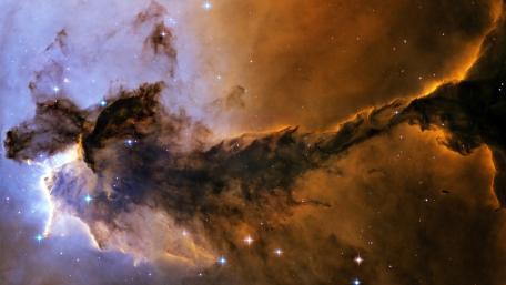 Majestic Nebula in Cosmic Darkness wallpaper