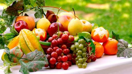 Fresh fruits wallpaper