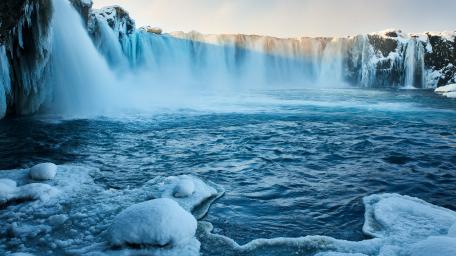 Icy Goðafoss wallpaper