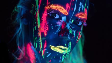 Glowing face wallpaper