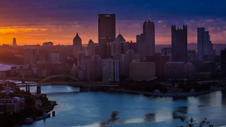 Pittsburgh's Dusk Skyline Reflection wallpaper