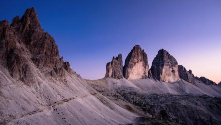 Three Peaks wallpaper
