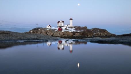 Cape Neddick, Nubble Lighthouse wallpaper