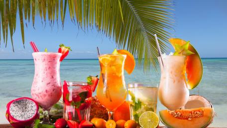 Hawaiian cocktails wallpaper