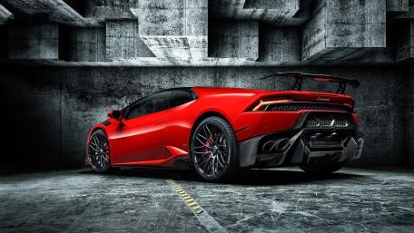 Fierce Elegance of the Lamborghini Huracan wallpaper