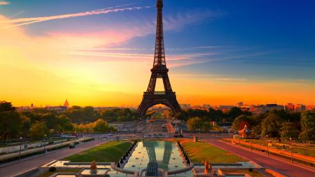 Eiffel Tower and the Champ de Mars wallpaper