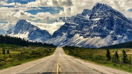 Crowfoot Mountain wallpaper