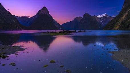 Milford Sound, New Zealand wallpaper