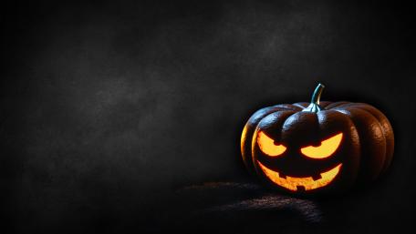 Glowing Jack O' Lantern in the Dark wallpaper