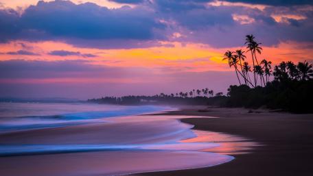 Sunset at Tangalle beach, Sri Lanka wallpaper