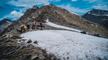 Majestic Mountain Adventure wallpaper