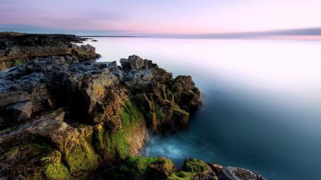 Serene Coastal Bliss wallpaper