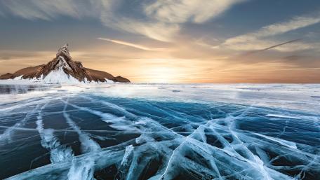 Frozen Lake Baikal wallpaper