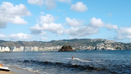 Santa Lucia Bay, Acapulco wallpaper