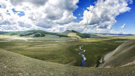 Vast Beauty of the Steppe Landscape wallpaper