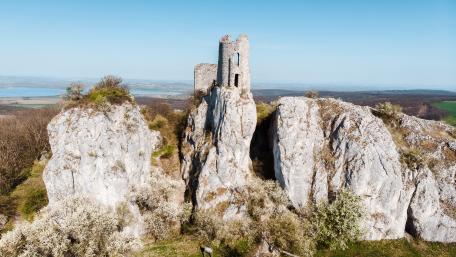 Ruins of Orphan’s Castle wallpaper