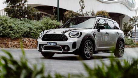 Stylish MINI Cooper Captured in Urban Setting wallpaper