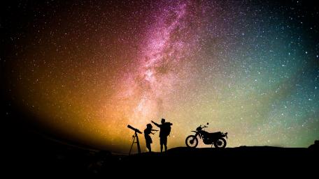 Stargazing Adventure Under the Milky Way wallpaper