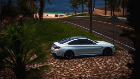 BMW M4 wallpaper