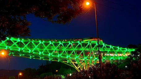 Tabiat Bridge at night wallpaper