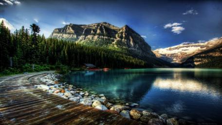 Lake Louise wallpaper