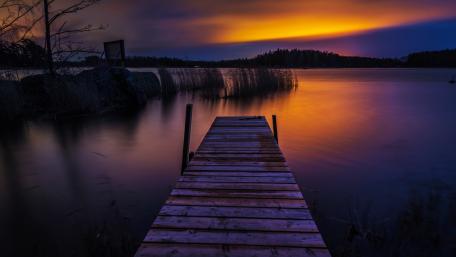 Light in the sky wallpaper