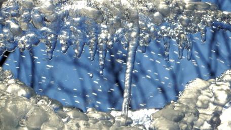 Icicles wallpaper