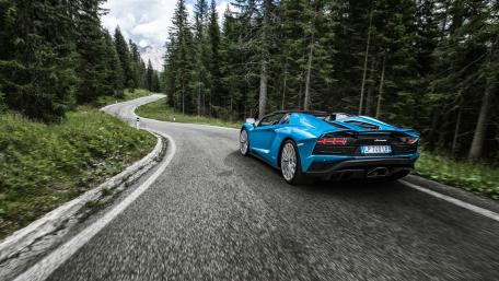 2018 Lamborghini Aventador S roadster wallpaper