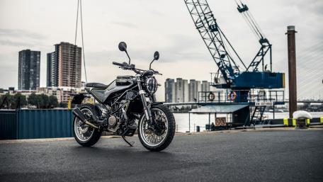 Husqvarna svartpilen wallpaper