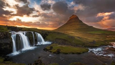 Kirkjufell wallpaper