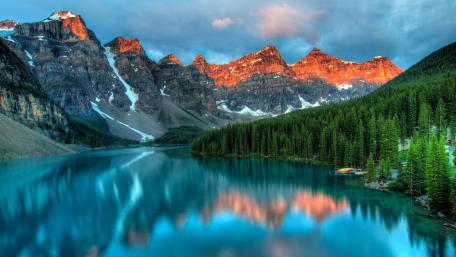 Moraine Lake, Banff National Park wallpaper