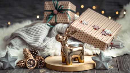 Golden deer wallpaper