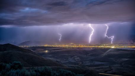 Thunderstorm Over Cityscape wallpaper