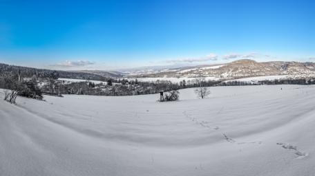 Winter Wonderland Landscape with Hunting Blind Atmosphere wallpaper