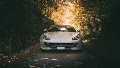 Ferrari GTC4 Lusso wallpaper