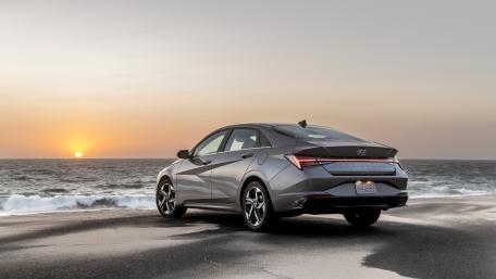 Hyundai Elantra Hybrid wallpaper