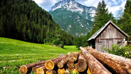 Rustic Mountain Retreat in the Alps wallpaper