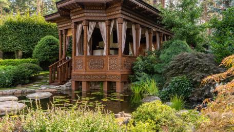 Wooden gazebo wallpaper