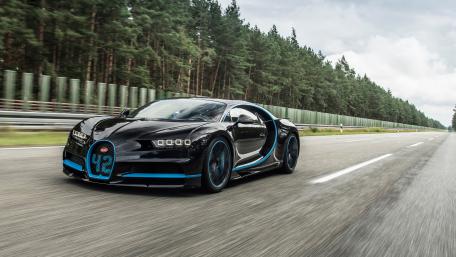 Bugatti Chiron Sport in Motion wallpaper