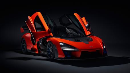 McLaren Senna in Striking Red Glamour wallpaper