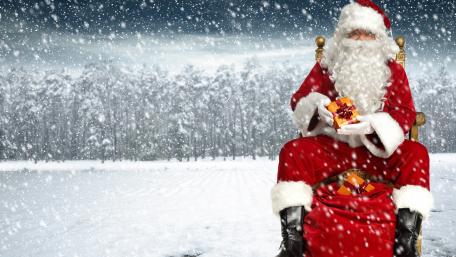 Festive Santa in a Winter Wonderland wallpaper