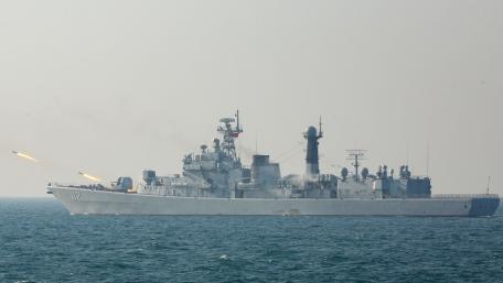 PLA DDG-052 wallpaper