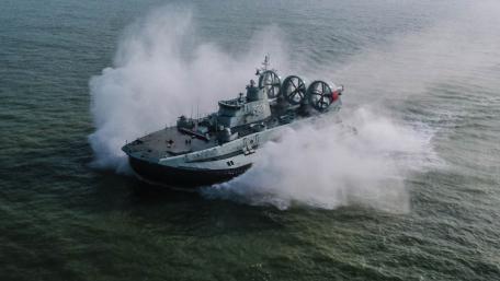 PLA LCAC-958 wallpaper