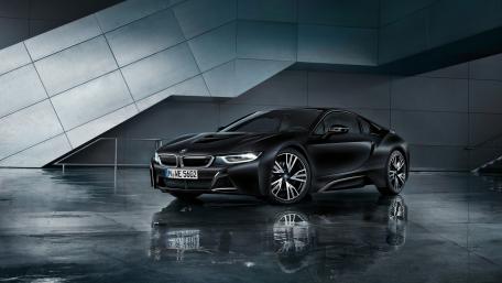 Sleek Elegance of the BMW i8 in 4K Design wallpaper