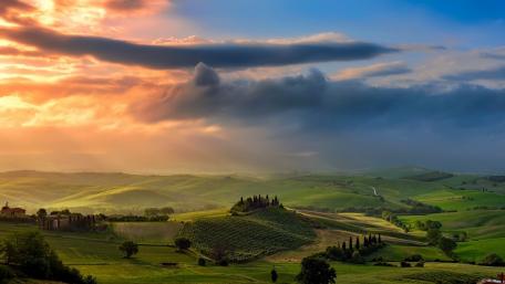 Tuscany wallpaper